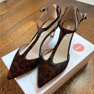 LIKE NEW Boden Women's Burgundy Leopard Heels / Animal Print